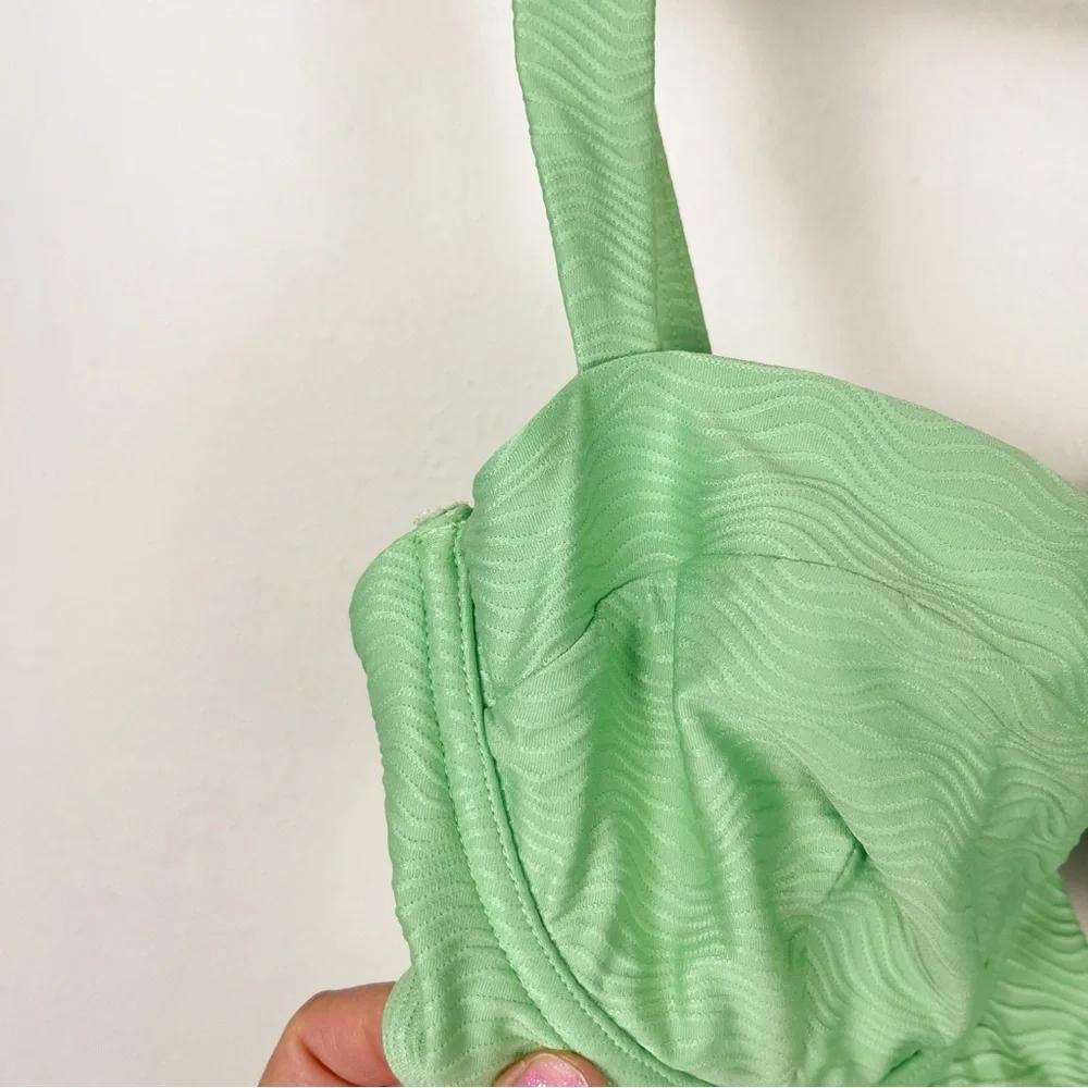 MONDAY SWIMWEAR Clovelly Bikini Top‎ Green Size Large